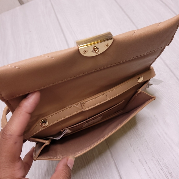 A New Day Wallet On A String Crossbody Bag  NWT - Picture 3 of 8